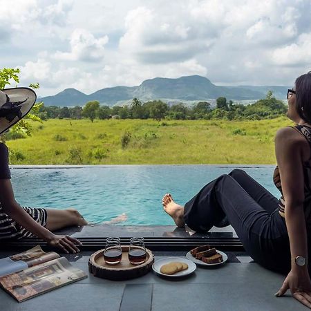 Two Villa By Stayvista With Infinity Pool, Farm & Mountain Views, Modern Interiors Karjat Ngoại thất bức ảnh