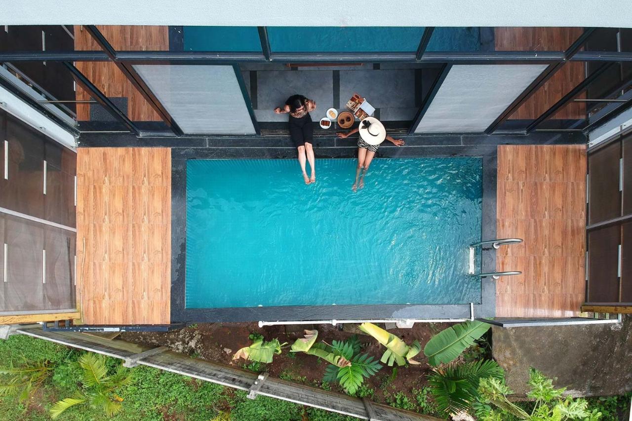 Two Villa By Stayvista With Infinity Pool, Farm & Mountain Views, Modern Interiors Karjat Ngoại thất bức ảnh